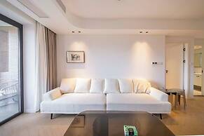 Book and Bed - SML Center