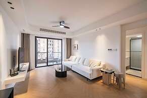 Book and Bed - SML Center
