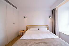 Book and Bed - SML Center
