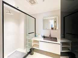 Book and Bed - SML Center