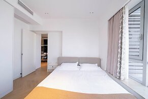 Book and Bed - SML Center
