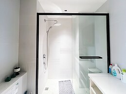 Book and Bed - SML Center