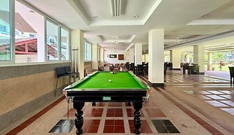 Palace - Spacious 1 Bedroom Condo With Shared Pool
