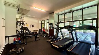 Palace - Spacious 1 Bedroom Condo With Shared Pool