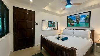 Palace - Spacious 1 Bedroom Condo With Shared Pool