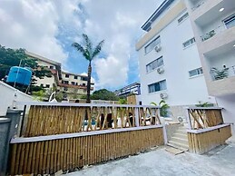 1677 Mayfair Apartment