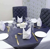 White Chase Hotel and Suites