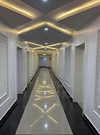 White Chase Hotel and Suites