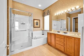 Desert Fairway Oasis