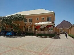 Uloobi Apartment