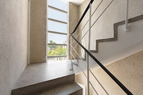 Bom Sucesso Executive Flat 5 3 by Feel Porto