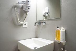 Bom Sucesso Executive Flat 5 3 by Feel Porto