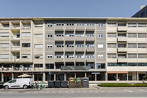 Bom Sucesso Executive Flat 5 4 by Feel Porto