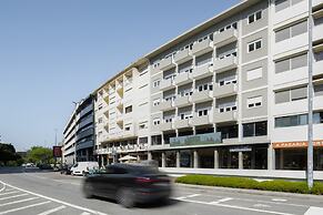 Bom Sucesso Executive Flat 5 4 by Feel Porto