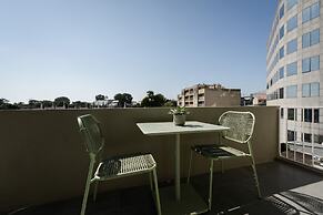 Bom Sucesso Executive Flat 5 1 by Feel Porto