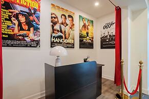 Theatre Hotel by Lodgo