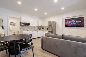 Theatre Hotel by Lodgo