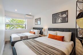 Theatre Hotel by Lodgo