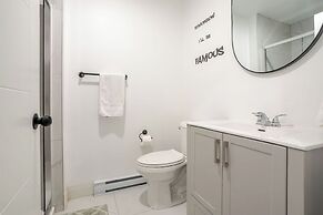 Theatre Hotel by Lodgo