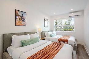 Theatre Hotel by Lodgo