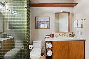 ALMA Surf Lodge