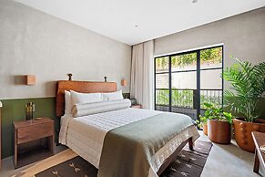 ALMA Surf Lodge