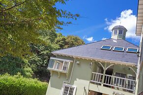 The Lighthouse Seaside Inn