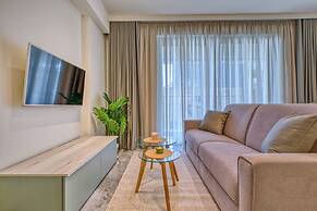 Official Mercury Suites With Rooftop Pool Access