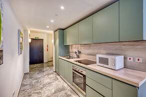 Official Mercury Suites With Rooftop Pool Access