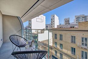 Official Mercury Suites With Rooftop Pool Access