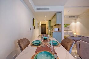 Official Mercury Suites With Rooftop Pool Access