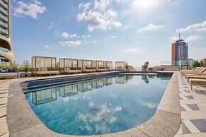 Official Mercury Suites With Rooftop Pool Access