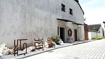 Jiangnanfu Bed and Breakfast