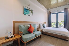 The Shine Hotel & Apartment