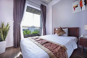 The Shine Hotel & Apartment