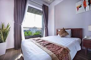 The Shine Hotel & Apartment