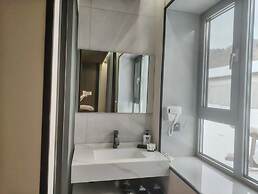Xuegu Xinfu Guest House