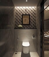 Manevi Premier Hotel