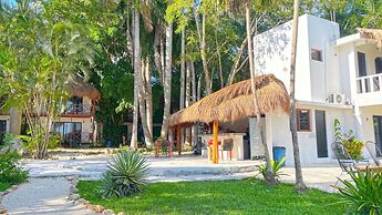 Hotel Isabella Bacalar Front Lagoon