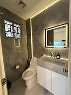 Kandi Suites 2BR with private Jacuzzi