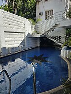 Kandi Suites 2BR with private Jacuzzi