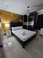 Kandi Suites 2BR with private Jacuzzi