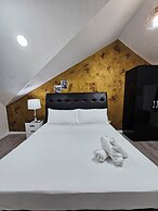 Kandi Suites 2BR with private Jacuzzi