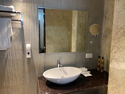 8fold by LaRiSa, Basti