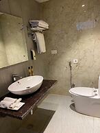 8fold by LaRiSa, Basti