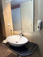 8fold by LaRiSa, Basti