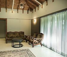 StayGuru Luxury Villa