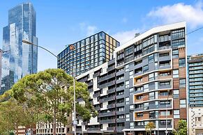 A Comfy Apt Right Next to Queen Victoria Market