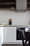 A Chic 2BR Apt Right Next to Melbourne Central