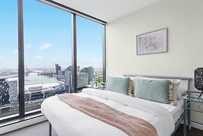 Southern Cross Gem: Modern Home With harbour Views